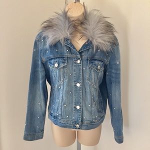 AE AMERICAN EAGLE DENIM JEAN JACKET FUR STUDS